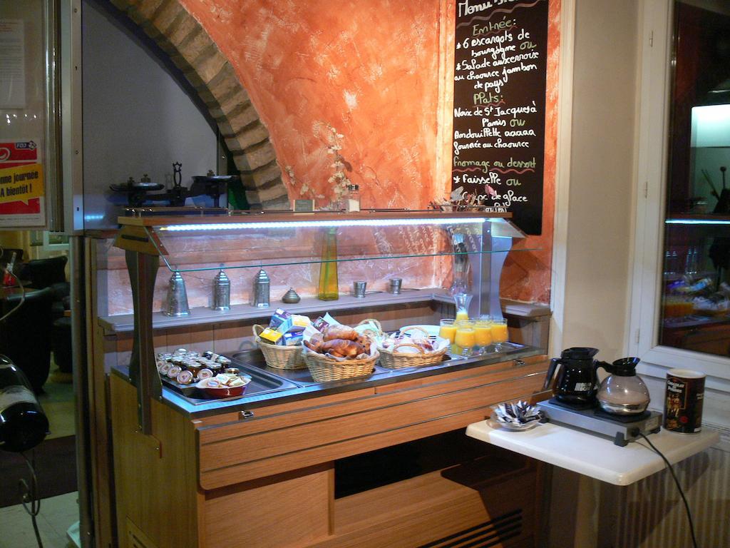 Hotel Le Saint Julien Ngoại thất bức ảnh